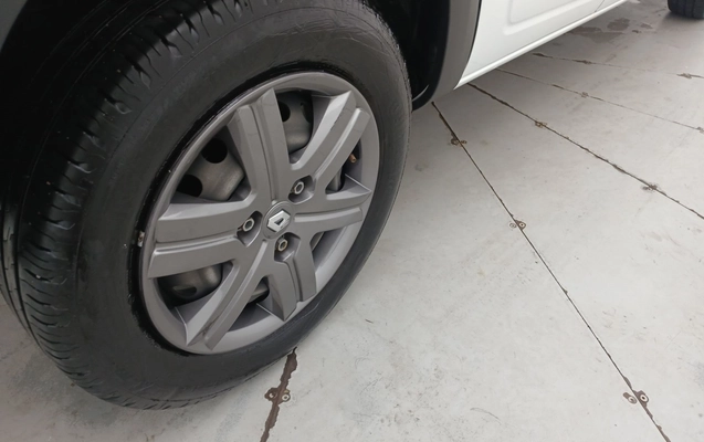 imagem-https://www.socarrao.com.br/sc-vehicle-images-prod/4331482/1791696629290-1_030343.jpg