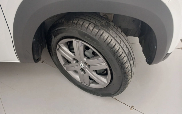 imagem-https://www.socarrao.com.br/sc-vehicle-images-prod/4331670/1791697267321-1_025140.jpg