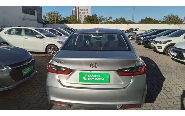 imagem-https://www.socarrao.com.br/sc-vehicle-images-prod/4331881/1791698245488-2_022129.jpg
