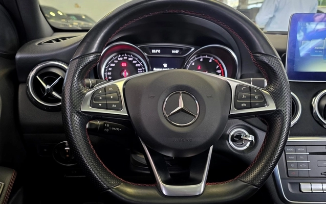 imagem-https://www.socarrao.com.br/sc-vehicle-images-prod/43322/1789042678669-1jkzuxXoY6FZ7vn2lrJr6g4pxQMFphaQ.jpg