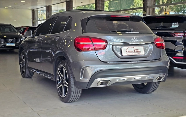 imagem-https://www.socarrao.com.br/sc-vehicle-images-prod/43322/1789042678677-4yWZZT7qpfhqGk5gV2hTKfRo6LnDOqwp.jpg