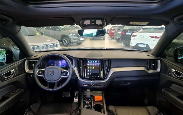imagem-https://www.socarrao.com.br/sc-vehicle-images-prod/43327/1789237465187-PW68dnk7xAb7XKKAXkr9AfPitYcXQVvy.jpg
