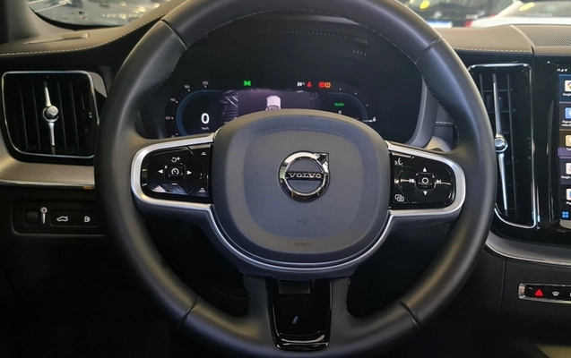 imagem-https://www.socarrao.com.br/sc-vehicle-images-prod/43327/1789237465191-YEnTbavopJYE6CNE7kFwkJ4aAHcbdtBr.jpg