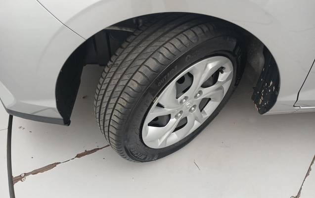imagem-https://www.socarrao.com.br/sc-vehicle-images-prod/4332747/1791704929179-1_030330.jpg