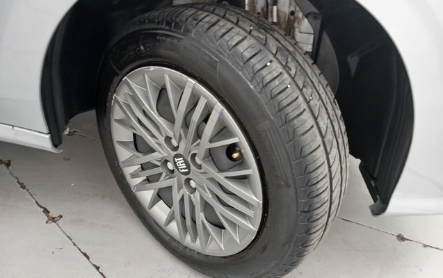 imagem-https://www.socarrao.com.br/sc-vehicle-images-prod/4333363/1791707553852-1_100106.jpg