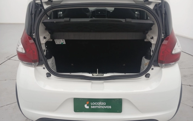 imagem-https://www.socarrao.com.br/sc-vehicle-images-prod/4333522/1791707855878-1_105736.jpg