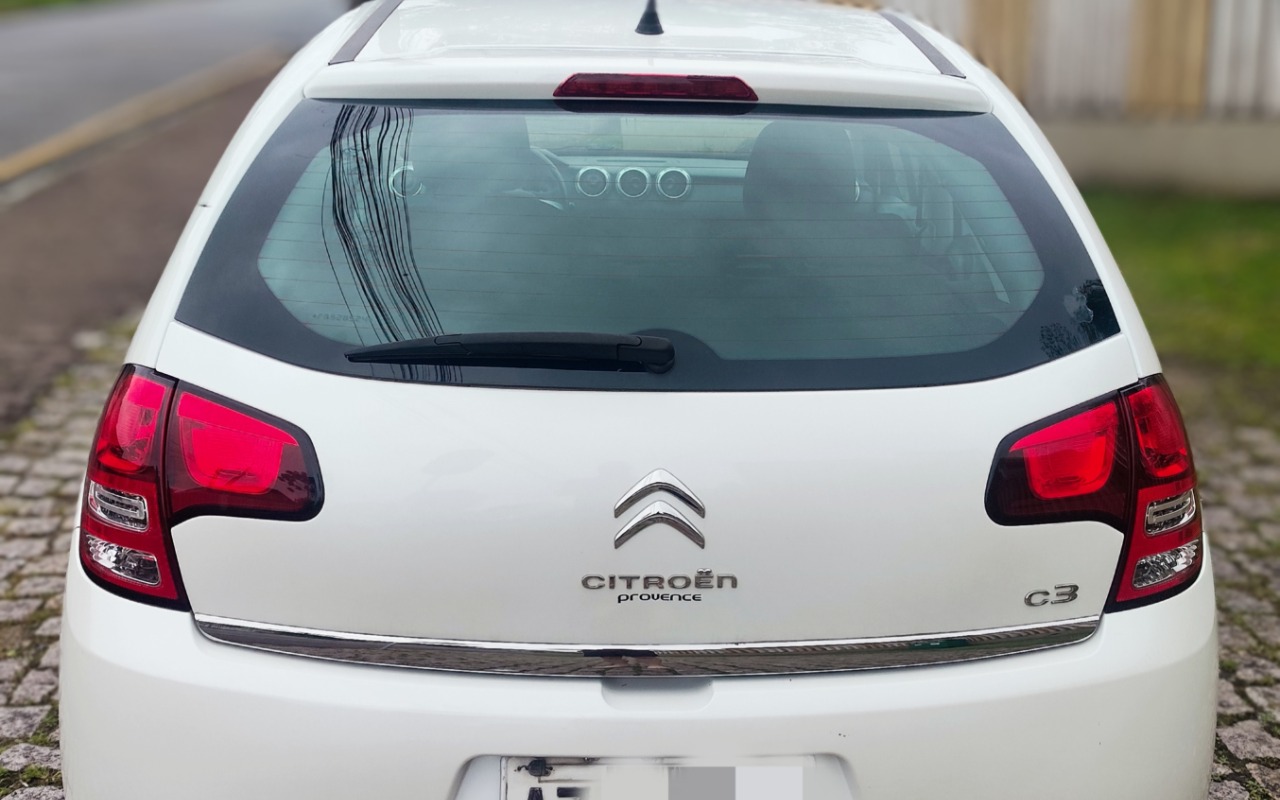 imagem-https://www.socarrao.com.br/sc-vehicle-images-prod/4333627/1791721120196-SU1HXzIwMjYxMDExXzA4NTYxMS5qcGc.jpg