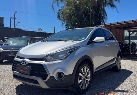Hyundai HB20X 2018 Prata — foto 1 de 3