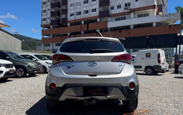 imagem-https://www.socarrao.com.br/sc-vehicle-images-prod/4333729/1791727278024-NS5qcGVn.jpeg