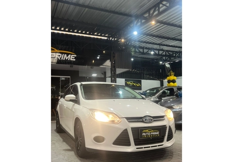 Ford Focus 2015 Branco — foto 1 de 3