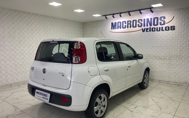 imagem-https://www.socarrao.com.br/sc-vehicle-images-prod/4333779/1791730392212-Zm90by0wMy5qcGc.jpg