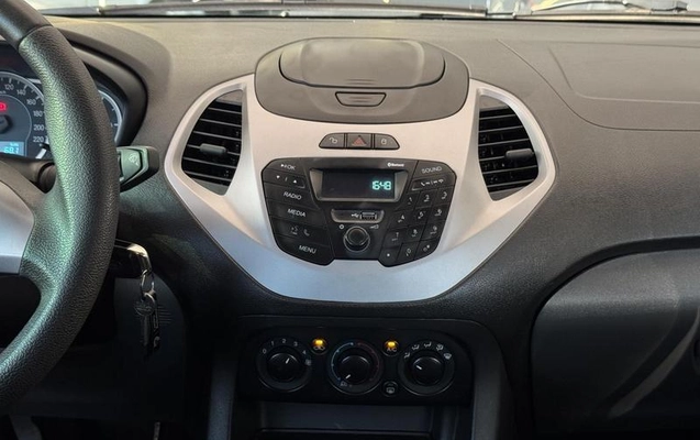 imagem-https://www.socarrao.com.br/sc-vehicle-images-prod/4333782/1791732589232-8556528_13_B_f5a36087e4.jpeg