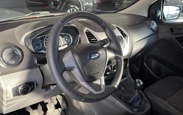 imagem-https://www.socarrao.com.br/sc-vehicle-images-prod/4333782/1791732589234-8556528_10_B_3c81a93bc5.jpeg