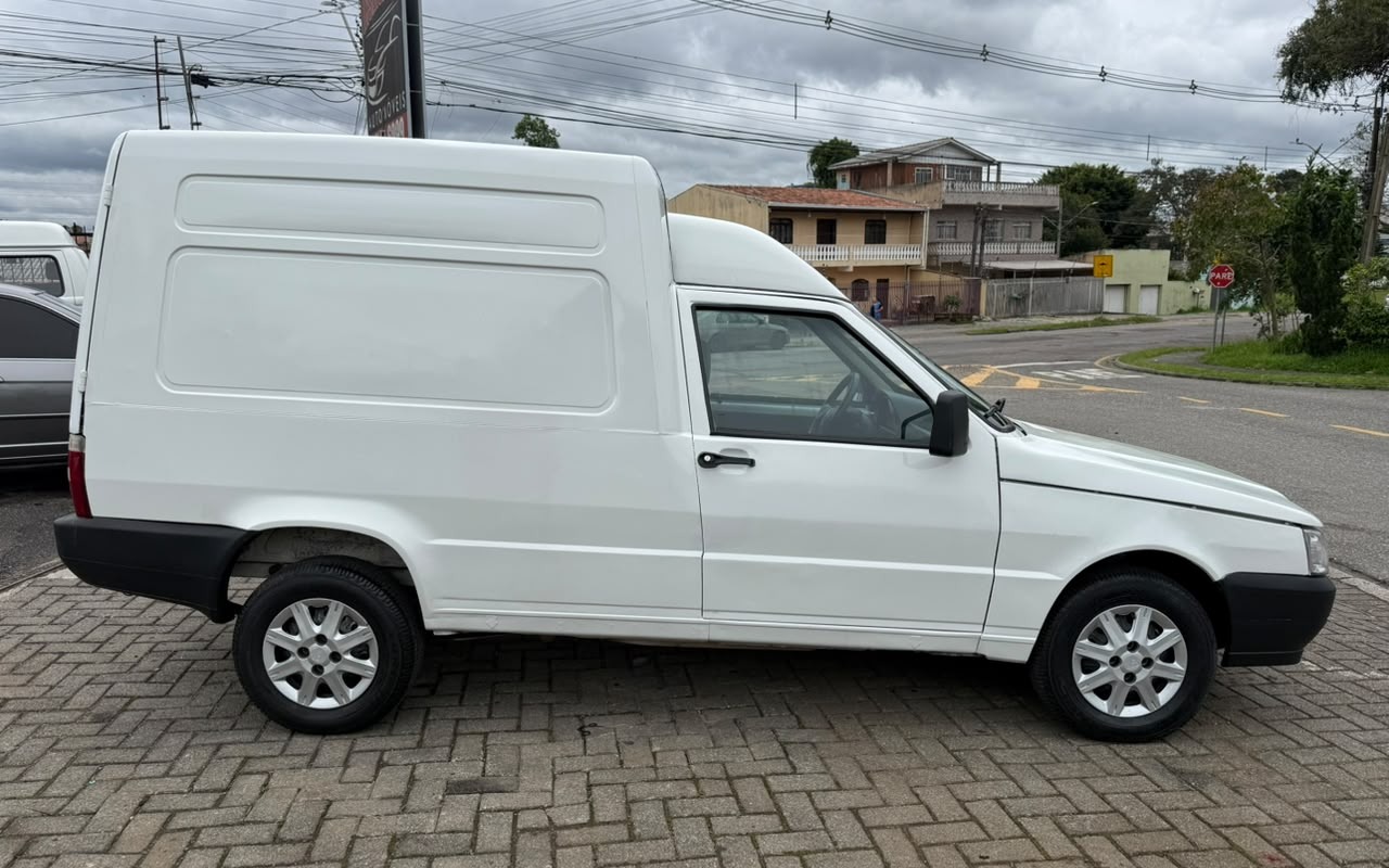 imagem-https://www.socarrao.com.br/sc-vehicle-images-prod/4333786/1791734329368-V2hhdHNBcHAgSW1hZ2UgMjAyNi0xMC0wOSBhdCAxNy41My4yNyAoMSkuanBlZw.jpeg