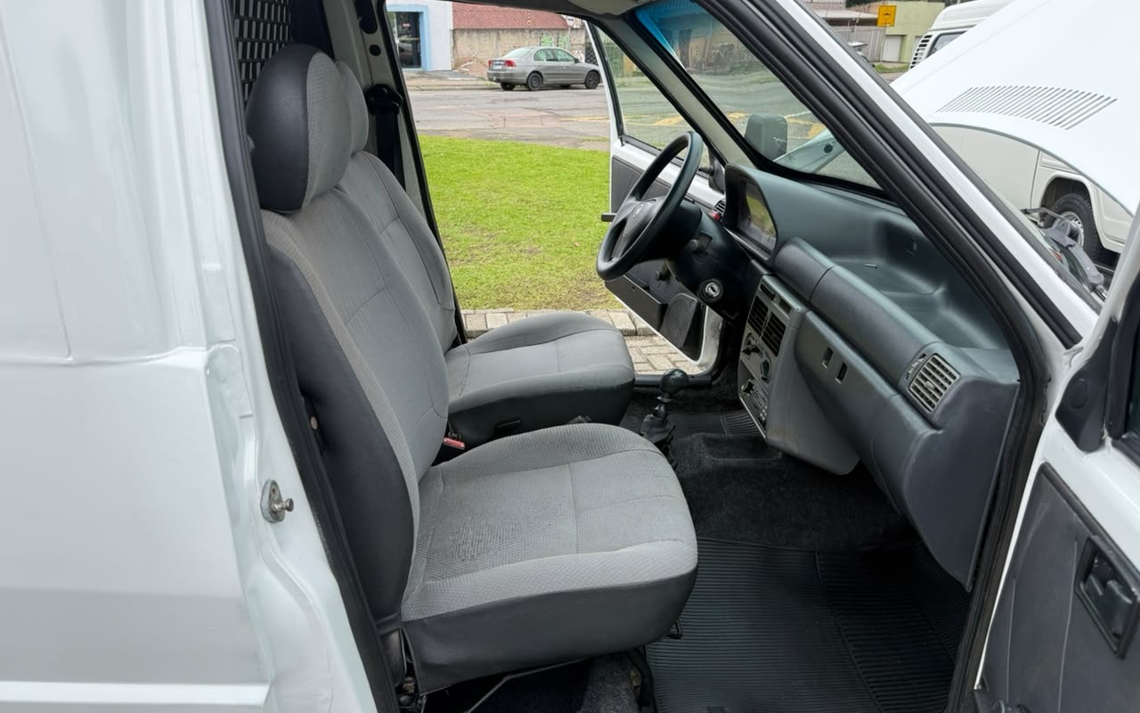 imagem-https://www.socarrao.com.br/sc-vehicle-images-prod/4333786/1791734329529-V2hhdHNBcHAgSW1hZ2UgMjAyNi0xMC0wOSBhdCAxNy41My4yOCAoMSkuanBlZw.jpeg