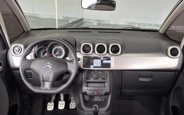 imagem-https://www.socarrao.com.br/sc-vehicle-images-prod/4333792/1791917244845-8502372_4_B_1a97872e28.jpeg