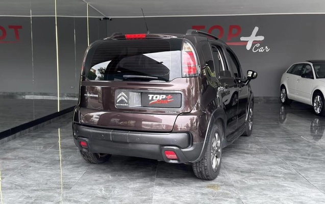 imagem-https://www.socarrao.com.br/sc-vehicle-images-prod/4333792/1791986951488-8502372_20_B_0a5f35d660.jpeg