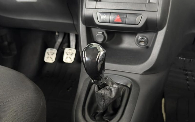 imagem-https://www.socarrao.com.br/sc-vehicle-images-prod/4333792/1791986951524-8502372_1_B_c33c4ff707.jpeg