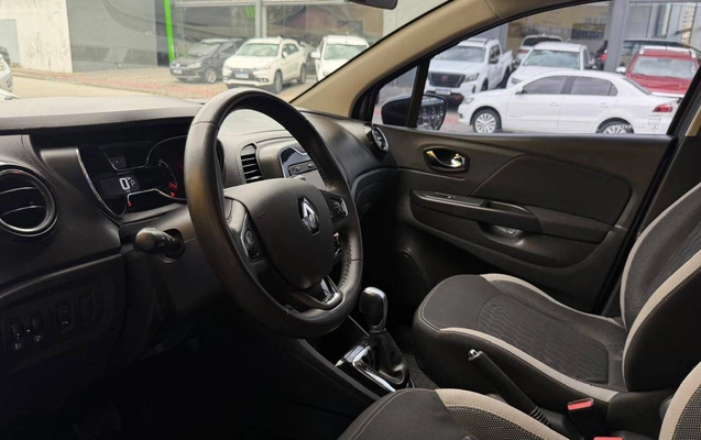 imagem-https://www.socarrao.com.br/sc-vehicle-images-prod/4334023/1791752698844-553f5758f00a458aabf93bb3909311a7_1791751605472.jpg