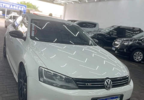 Volkswagen Jetta 2012 Branco — foto 1 de 3