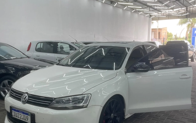 imagem-https://www.socarrao.com.br/sc-vehicle-images-prod/4334287/1791772309301-Zm90by0wMi5qcGc.jpg