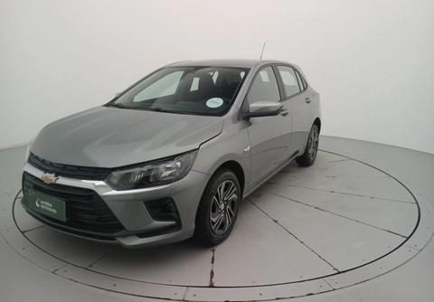 Chevrolet Onix 2026 Prata — foto 1 de 3