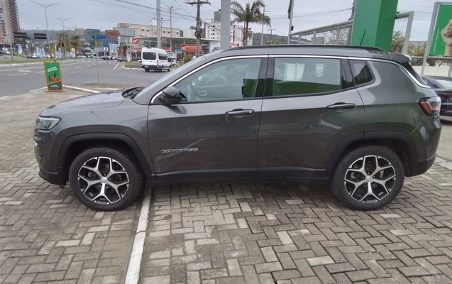 imagem-https://www.socarrao.com.br/sc-vehicle-images-prod/4334825/1791778274971-1_031422.jpg