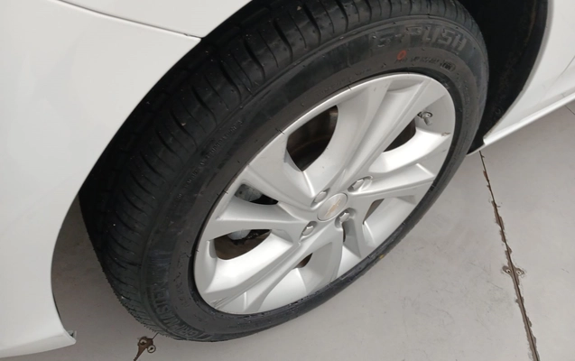 imagem-https://www.socarrao.com.br/sc-vehicle-images-prod/4335035/1791778604672-1_015620.jpg
