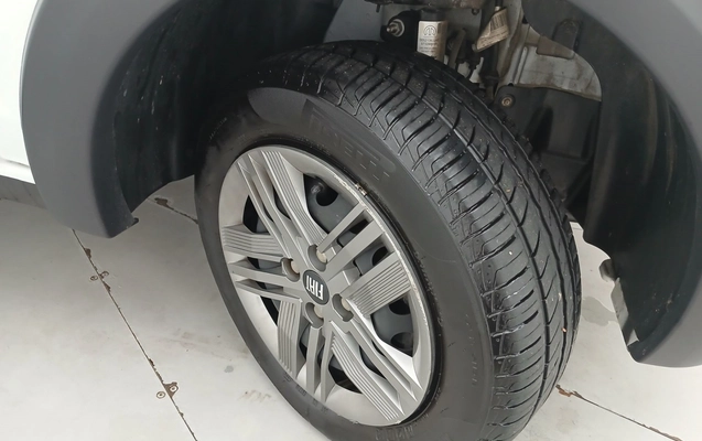 imagem-https://www.socarrao.com.br/sc-vehicle-images-prod/4335230/1791778941140-1_023632.jpg
