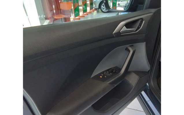 imagem-https://www.socarrao.com.br/sc-vehicle-images-prod/4336216/1791781028577-2_015926.jpg