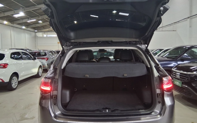 imagem-https://www.socarrao.com.br/sc-vehicle-images-prod/4336325/1791781269915-2_051741.jpg