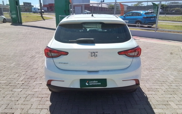 imagem-https://www.socarrao.com.br/sc-vehicle-images-prod/4336420/1791781374082-2_111557.jpg