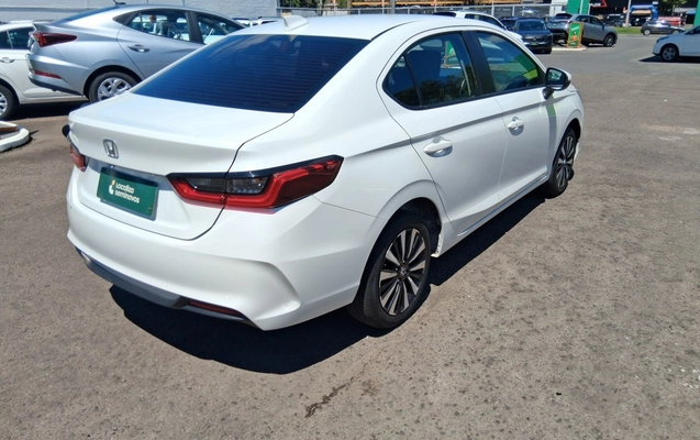 imagem-https://www.socarrao.com.br/sc-vehicle-images-prod/4336726/1791782822898-1_123347.jpg
