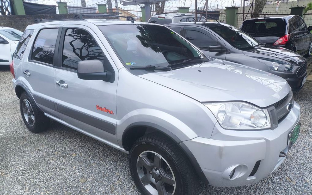 Ford EcoSport 2008 Prata — foto 1 de 3