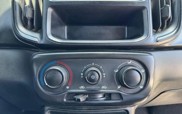 imagem-https://www.socarrao.com.br/sc-vehicle-images-prod/4337544/1791812812176-8503494_8_B_bc0efec3ab.jpeg