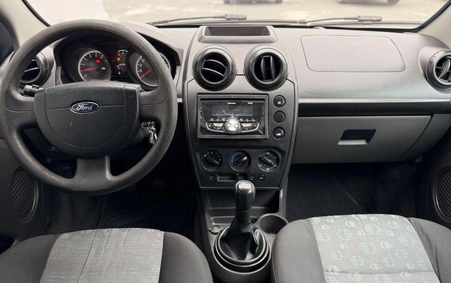 imagem-https://www.socarrao.com.br/sc-vehicle-images-prod/4337554/1791813484400-8562957_14_B_a6625900f2.jpeg