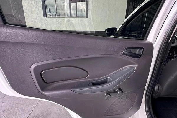 imagem-https://www.socarrao.com.br/sc-vehicle-images-prod/4337555/1791813669503-8563750_14_B_2cdc7480c9.jpeg