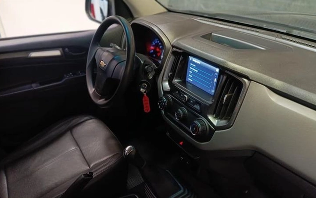 imagem-https://www.socarrao.com.br/sc-vehicle-images-prod/4337559/1791814376330-8531517_17_B_d7836ad3d8.jpeg
