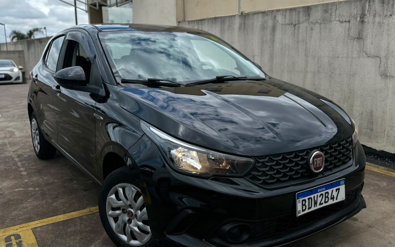 Fiat Argo DRIVE 1.0 6V Flex 2020 Preto — foto 1 de 3