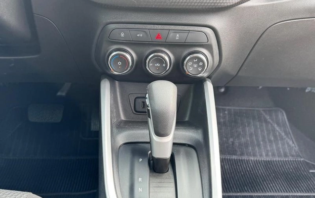 imagem-https://www.socarrao.com.br/sc-vehicle-images-prod/4337728/1791829444706-8468658_9_B_303216c03a.jpeg