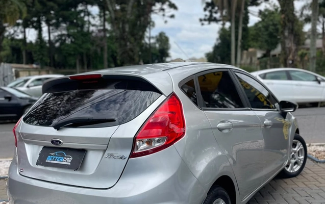 imagem-https://www.socarrao.com.br/sc-vehicle-images-prod/4337741/1791832310616-vehicle_image_1791832219_4b522987a933af3c8a5b9d74145c7dca.jpeg