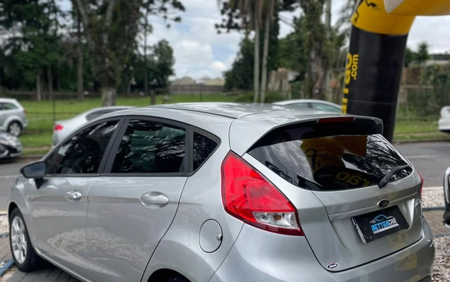 imagem-https://www.socarrao.com.br/sc-vehicle-images-prod/4337741/1791832310619-vehicle_image_1791832217_6c316f10d9503549aa33f51c32acaa9d.jpeg