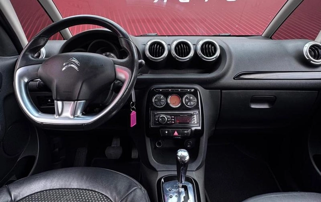 imagem-https://www.socarrao.com.br/sc-vehicle-images-prod/4337762/1791841824002-8527385_8_B_405f86d0f7.jpeg