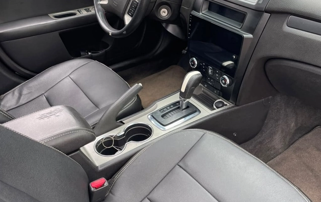 imagem-https://www.socarrao.com.br/sc-vehicle-images-prod/4337765/1791835715122-vehicle_image_1791835672_91352151757f8755bb43b8d67d6d10c8.jpeg