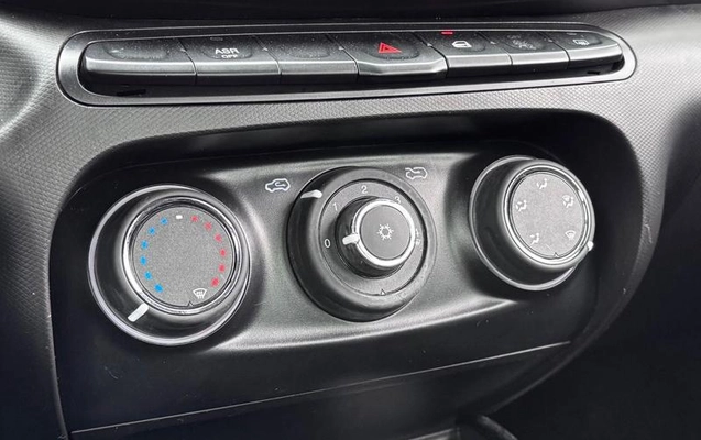 imagem-https://www.socarrao.com.br/sc-vehicle-images-prod/4337774/1791836564931-8512430_12_B_1fbc4c36b6.jpeg