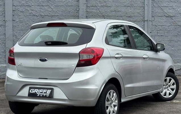 imagem-https://www.socarrao.com.br/sc-vehicle-images-prod/4337777/1791836966228-8449962_3_B_80aae97dcd.jpeg