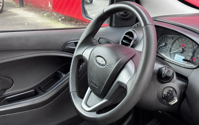 imagem-https://www.socarrao.com.br/sc-vehicle-images-prod/4337786/1791837158485-8435350_6_B_8821129af2.jpeg