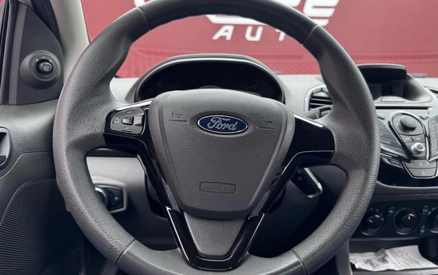 imagem-https://www.socarrao.com.br/sc-vehicle-images-prod/4337802/1791839059442-8541182_9_B_98c9a54108.jpeg