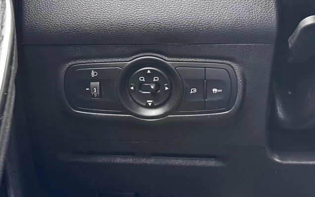 imagem-https://www.socarrao.com.br/sc-vehicle-images-prod/4337809/1791840596401-8554751_15_B_59f1b025b6.jpeg