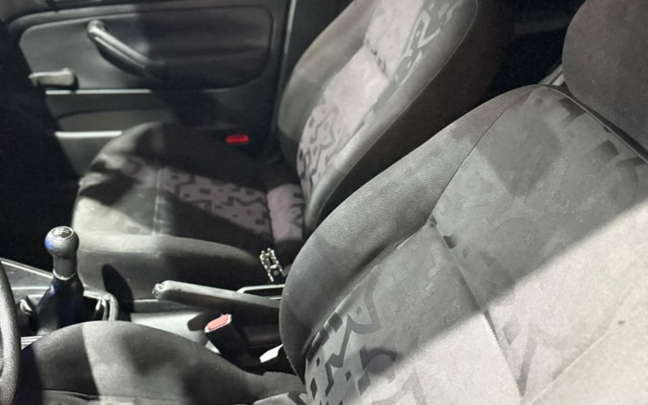 imagem-https://www.socarrao.com.br/sc-vehicle-images-prod/4337812/1791840955880-V2hhdHNBcHAgSW1hZ2UgMjAyNi0xMC0xMiBhdCA2LjI1LjUzIFBNICgzKS5qcGVn.jpeg